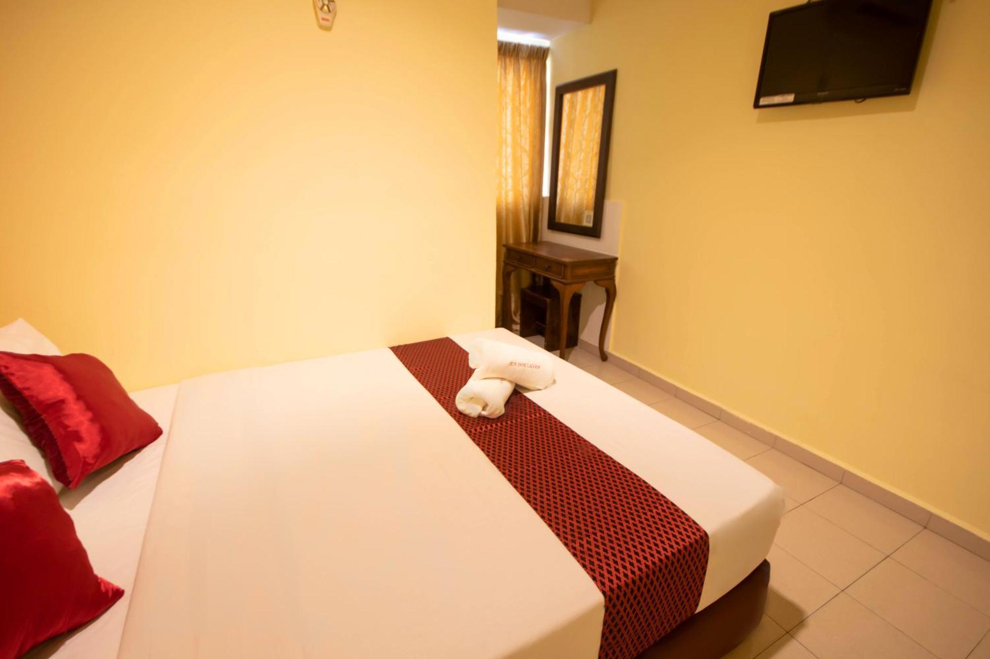 Sun Inns Hotel Lagoon Near Sunway Lagoon Theme Park Петалинг-Джая Экстерьер фото