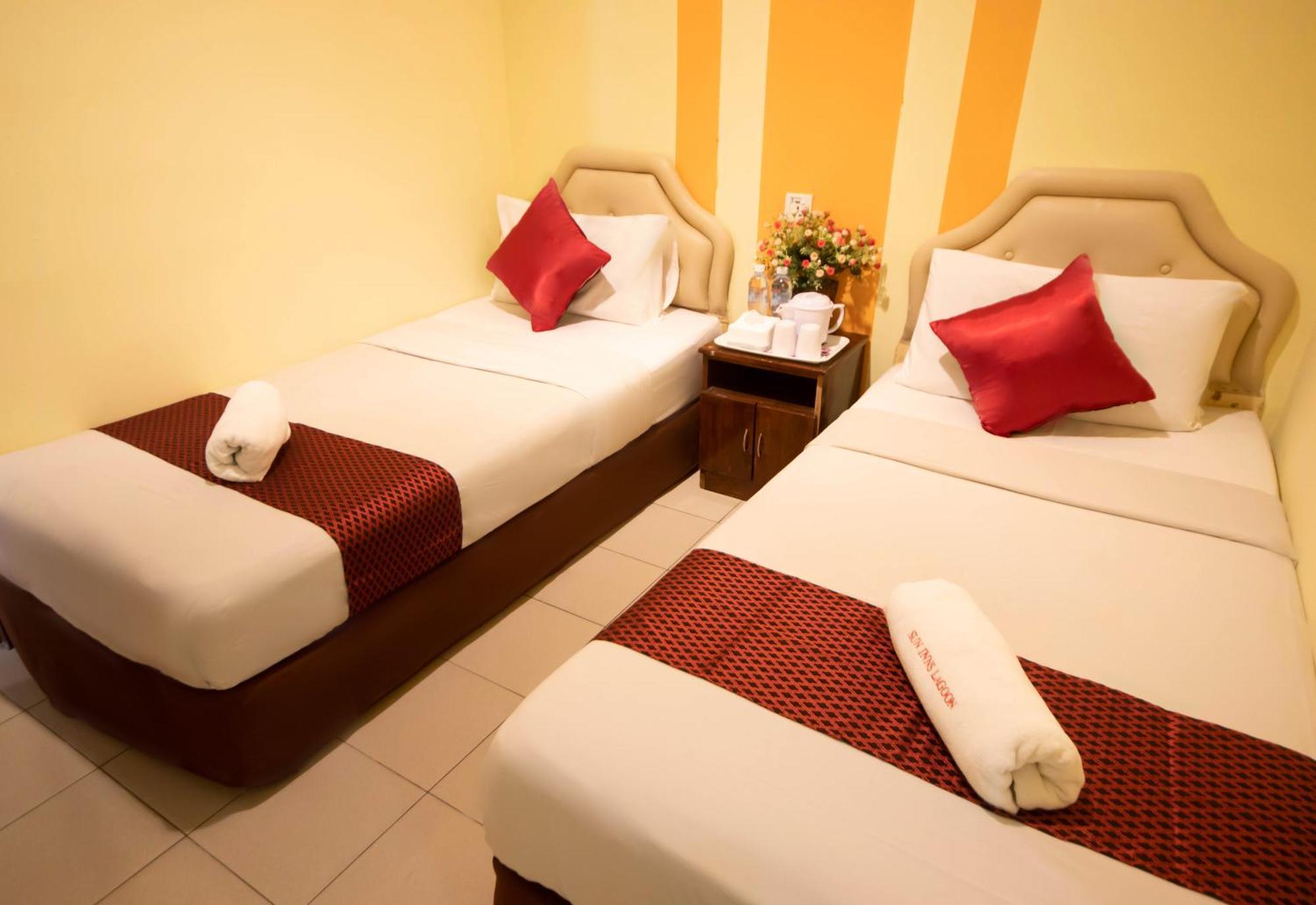 Sun Inns Hotel Lagoon Near Sunway Lagoon Theme Park Петалинг-Джая Экстерьер фото